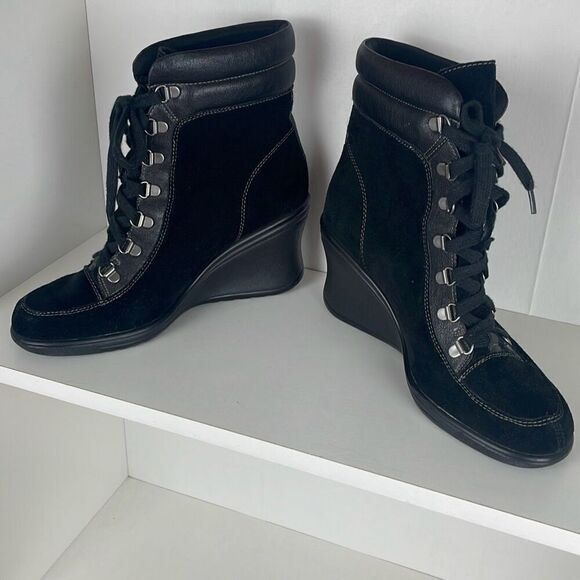 Aerosoles Macaroon Lace Up Suede Wedge Ankle Boots - Picture 1 of 8